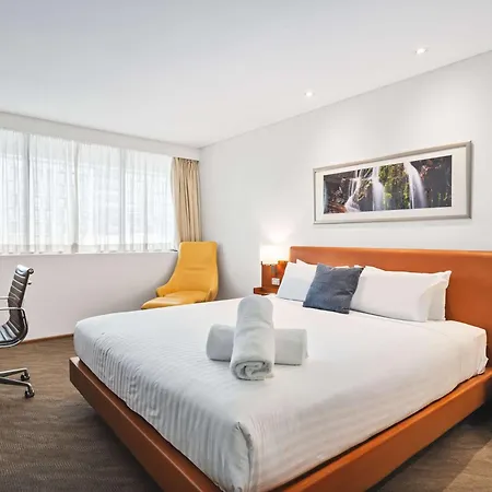 Novotel Canberra Exterior photo